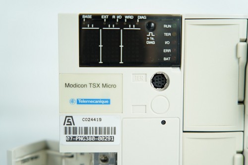 1PC Schneider Telemecanique TSX3710101 TSX Micro, TSXDMZ64DTK - Picture 4 of 11