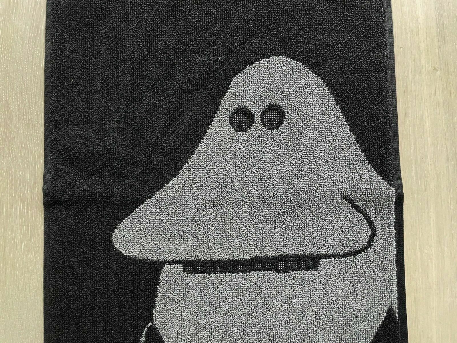 Moomin Hand towel, Black hand towel with Groke by Finlayson, Bathroom Decor Moomin Hand towel, Black hand towel with Groke by Finlayson, Bathroom Decor