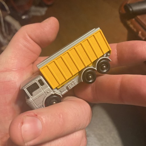 vintage lesney matchbox No 47 D.A.F. Tipper Container Truck - Picture 10 of 10