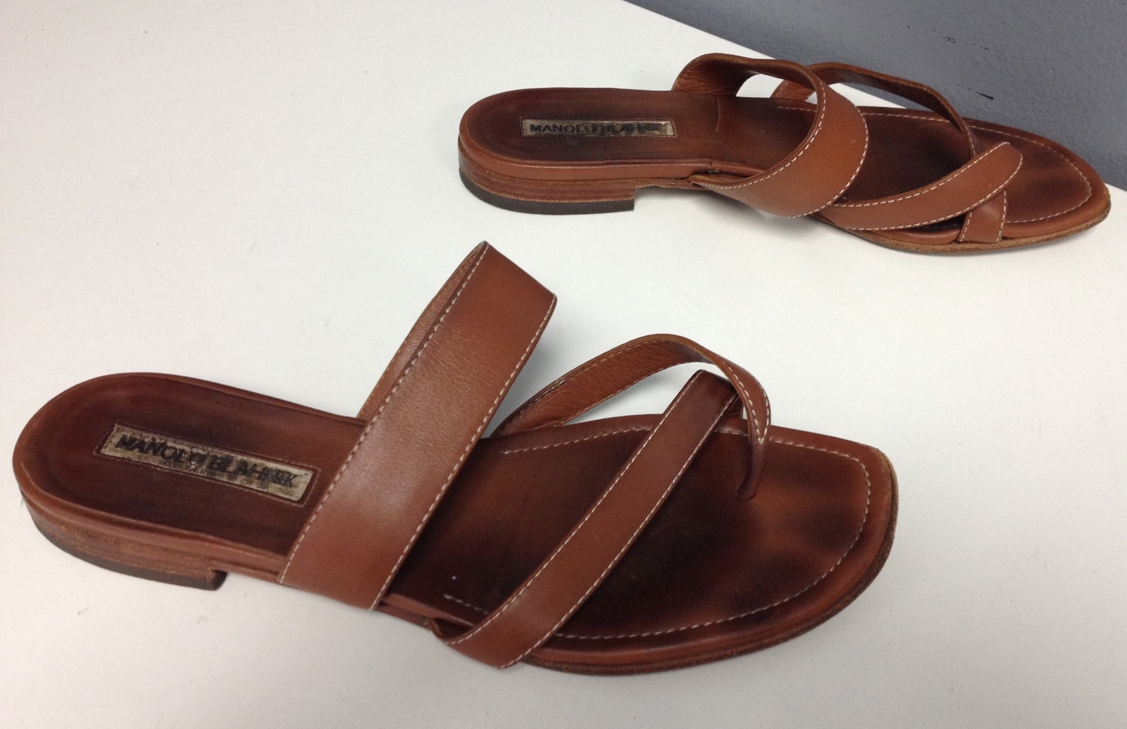 MANOLO BLAHNIK Braun Leder Strappy Slip On Flip Flop Sandales Sz 36.5 B4091 MANOLO BLAHNIK Braun Leder Strappy Slip On Flip Flop Sandales Sz 36.5 B4091
