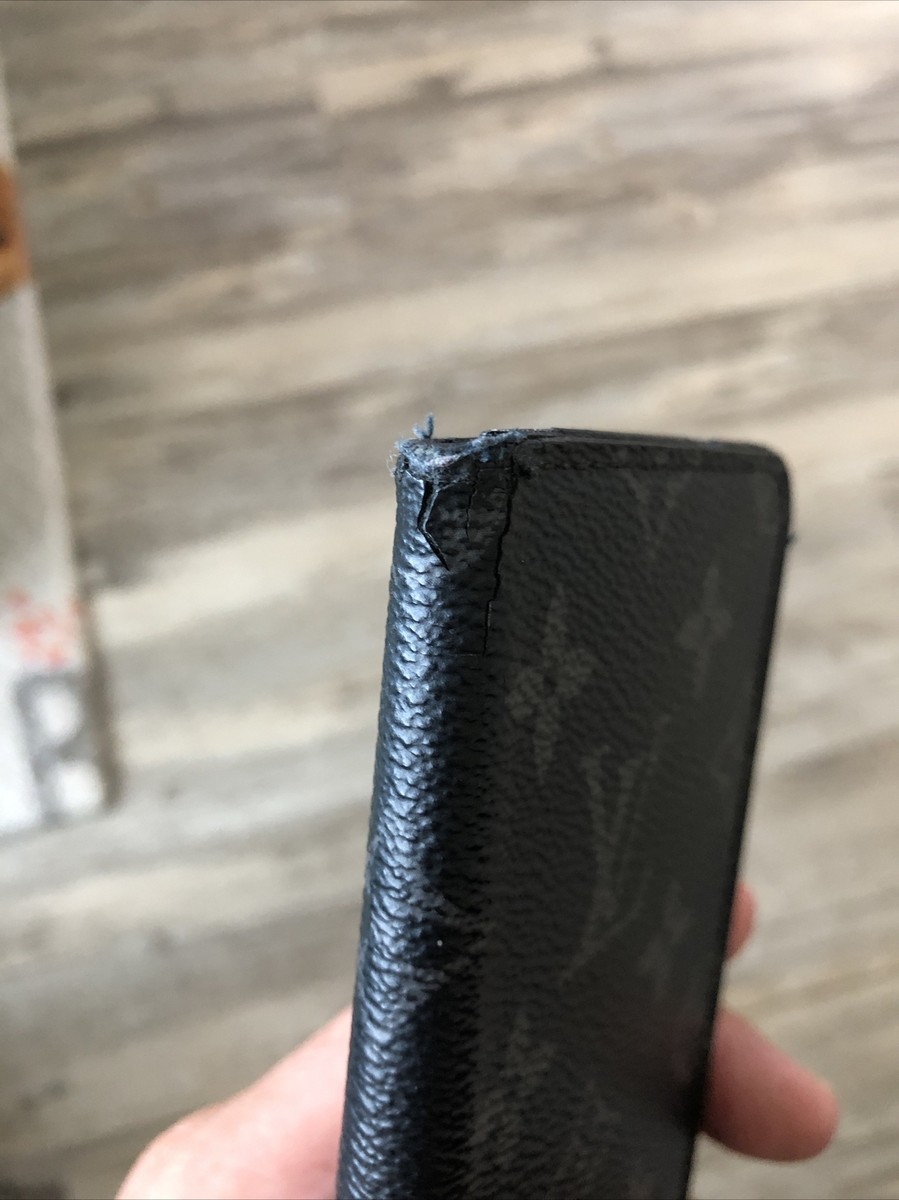 Authentic Louis Vuitton Monogram Phone Folio Case iPhone 7