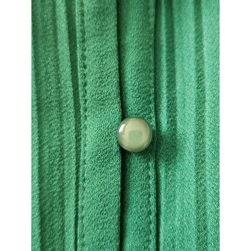 Adrianna Papell Woman Size S Sleeveless Blouse NWT Clover Green Pleated Buttons - Picture 4 of 8