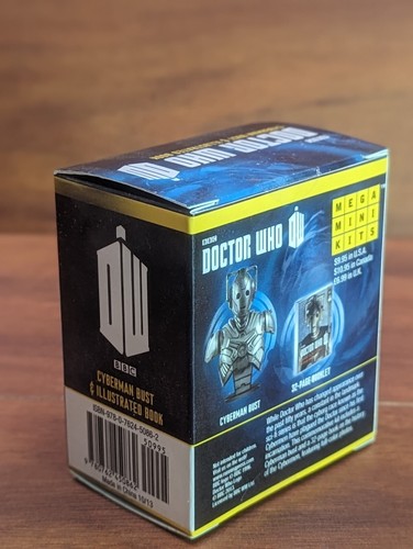 Doctor Who: Cyberman Bust and Illustrated Book 2013 BBC SEALED NIB Mega Mini Kit - Picture 7 of 13