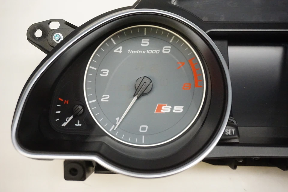 Cuadro de instrumentos velocímetro AUDI S5 V8 2010 8T0920981N Foto 2 de 4