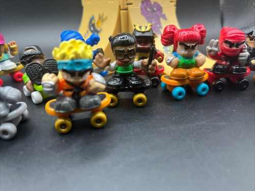 LOT OF 14 TECH DECK FIGURES WITH BOARDS & Vert Pieces - Picture 3 of 12