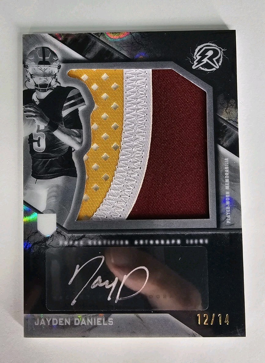 JAYDEN DANIELS 2024 TOPPS RESURGENCE ELECTRON ROOKIE PATCH AUTO #RPA-KD 12/14 RC