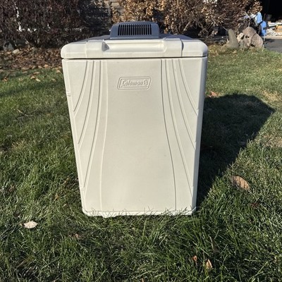 Coleman PowerChill Model 5645 Iceless Cooler 12V Thermoelectric 40 Qt. Camping