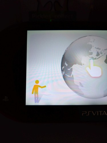 PS Vita Rot Schwarz PCH 2000 PCHJ-10018 Konsole mit 16GB WLAN PSV Getestet Sony 0901F - Bild 7 von 22