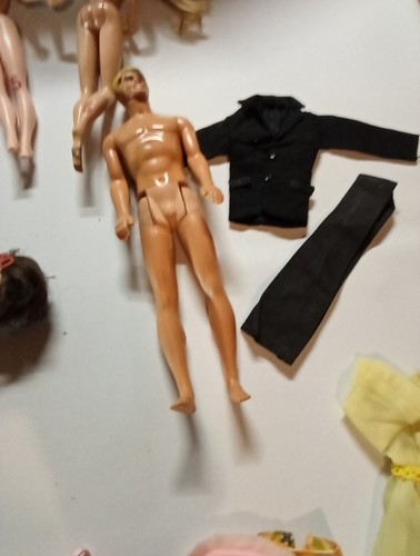 Large Mixed, Vtg LOT NO. 2, Barbies KEN Doll, Case, Clothes & Acce Stop eBay Now - Picture 16 of 22