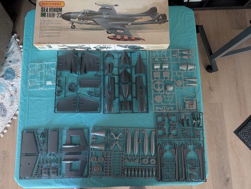 Matchbox Sea Venom FAW 22 Venom NF-3 PK-506 1/32 OPENED AND UNBUILT.  - Picture 2 of 10