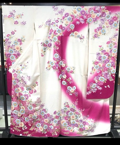 Kimono Japonés FURISISODE.Seda Pura.Bordado.Blanco Rosa Morado 163cm.
