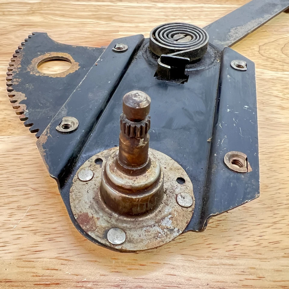 Window Regulator 1941-1949 Buick Special Century Super Roadmaster Left 4113790 - Image 3 of 4