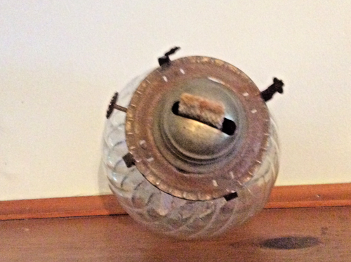Vintage Kerosene Iridescent Swirl Ball design Lamp &Chimney-Both glass-excellent - Picture 7 of 7
