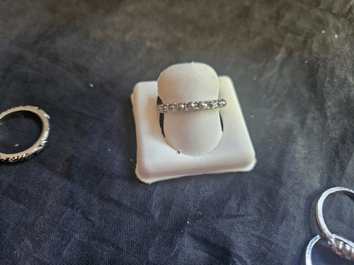 Lot of 5 rings- silver size 6-6.5 (16943) - Picture 4 of 6