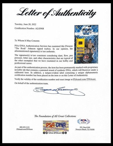 WWE THE ROCK HAND SIGNED TOY ACTION FIGURE WITH FULL LOA COA FROM PSA VERY RARE - Picture 2 of 2