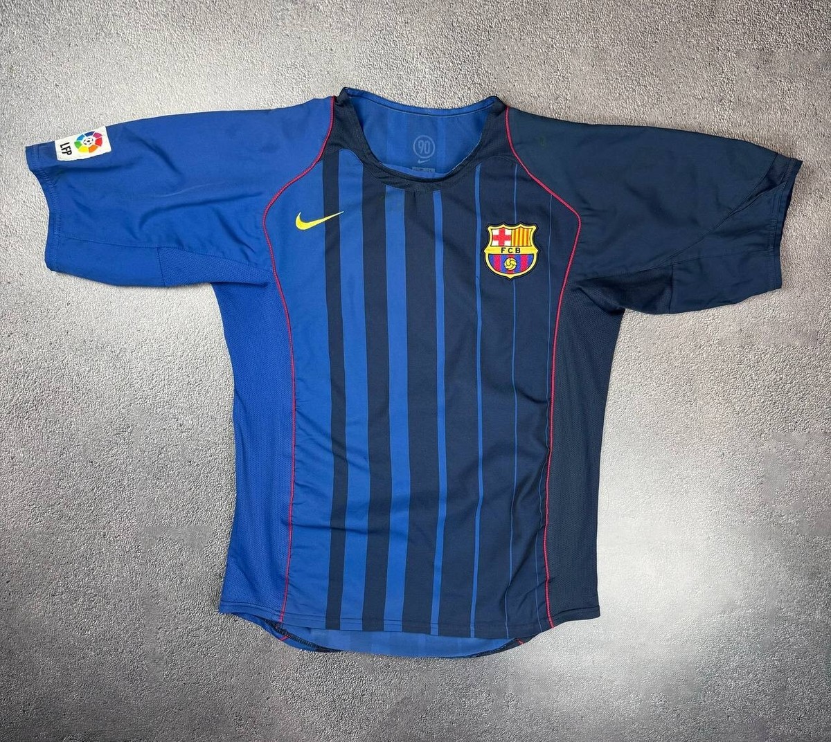 NIKE FCバルセロナ　ユニフォーム2004-05シーズン　Mサイズ Barcelona FC Nike 2004/05 Away Y2k Vintage Football Shirt