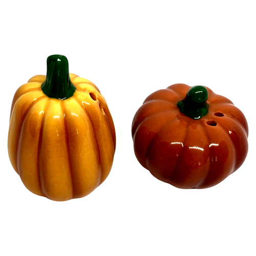 Cracker Barrel Ceramic Pumpkin Salt & Pepper Shakers NWT Fall Thanksgiving - Picture 4 of 5