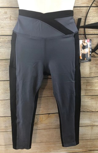 Avia Women's Active Capris with Tulip Waistband Size S - Picture 2 of 9