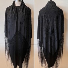 Vintage Black Silk Embroidered Floral Mantilla Shawl/Wrap 112x112cm Fringes 47cm