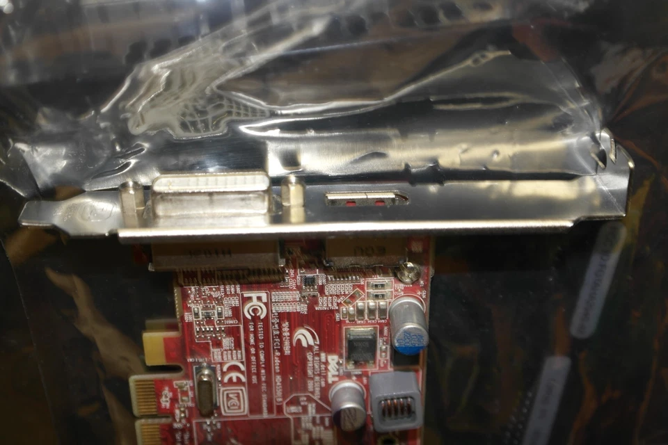 ATI Radeon HD 4550 256 MB PCI-e x16 Display Port d-port DVI Video Card - Image 4 of 4