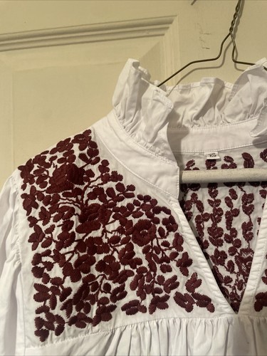 Spirit Dress Boutique Mexican Embroidered White & Maroon Tailgater - Picture 9 of 16