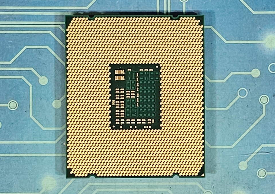 Processore Intel Xeon E5-2630LV3 SR209 8 Core 1.8GHz 20MB L3 55W LGA2011 - Usato In Buone Condizioni