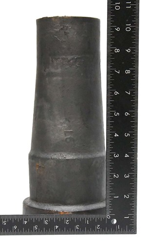 SECCIÓN DE TUBERÍA TAPADA DE HIERRO FUNDIDO INDUSTRIAL DE COLECCIÓN GRAN REUTILIZACIÓN DE PEDESTAL - Imagen 6 de 6