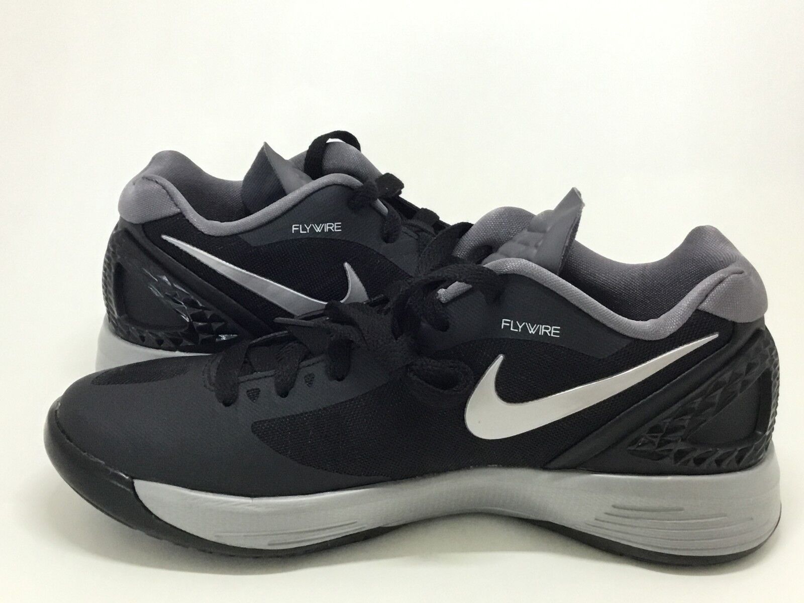 Nike Women's Women's Women's Volley Zoom Hyperspike Size 5 Black Metallic Silver 585763-001 NEW d91450 Nike Women's Women's Women's Volley Zoom Hyperspike Size 5 Black Metallic Silver 585763-001 NEW d91450