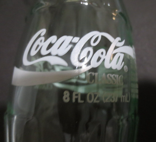 Botella Coca-Cola Classic ACL 8 fL oz 237 ml CÓDIGO DE BARRAS SIN RECARGA - Imagen 2 de 9