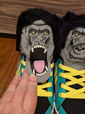 Feiyue Delta Mid Animal (Gorilla) F30098C- Grey/Yellow/Green  Kids Size 1 M US