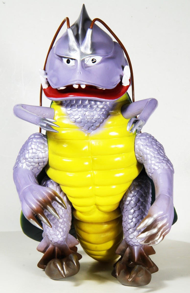 IWATANI GIANT GOKIDON KAIJU (COCKROACH MONSTER) BY TSUBURAYA IWATANI GIANT GOKIDON KAIJU (COCKROACH MONSTER) BY TSUBURAYA