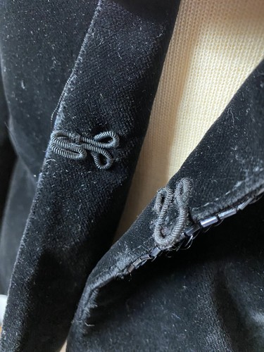 Vintage Black Velvet Blazer Fancy Sequin Embellishments Size 4 - Picture 5 of 9