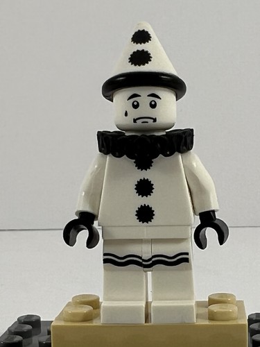 LEGO - Sad Clown Minifigure - 71001 Series 10 - Picture 2 of 8