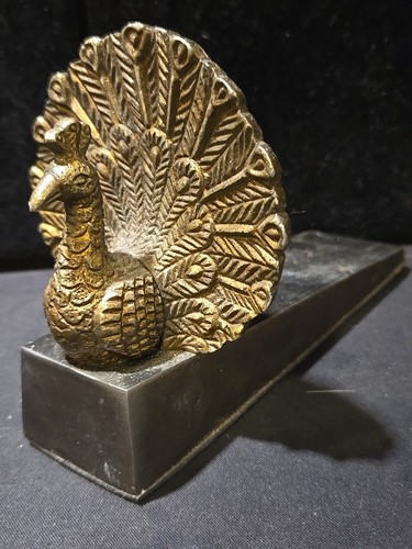 Lot of 4 Vintage Cast Iron Dorstops 5 1/4" - Picture 2 of 4