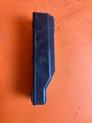 86.5-92 Supra MAIN FUSE BOX COVER OEM Mk3 Ma70 Bare 88 - Picture 5 of 5