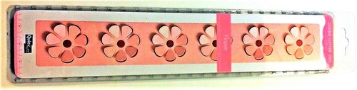 Pop-up Flower 12" Border XL Thin Metal Die by Quickutz CC-BDR-026 NEW! - Picture 2 of 4
