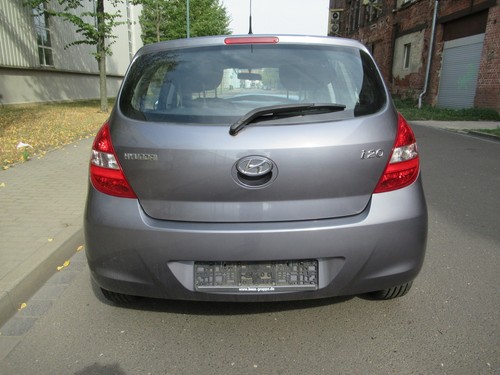 HYUNDAI i20 PB 1.4 Griffleiste Öffner Heckklappe Giff 81721-1J020 Bj.2009 (208) - Bild 7 von 7