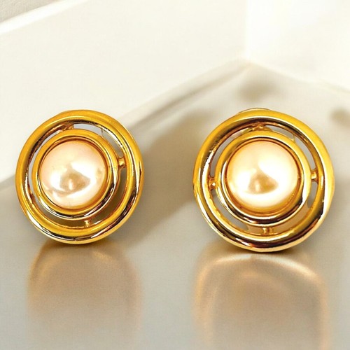 Richelieu Faux Pearl Earrings Pierced Gold Tone Signed Vintage Statement - Picture 7 of 8