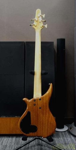 TUNE TWB-5 Used Electric Bass Guitar - Picture 4 of 11