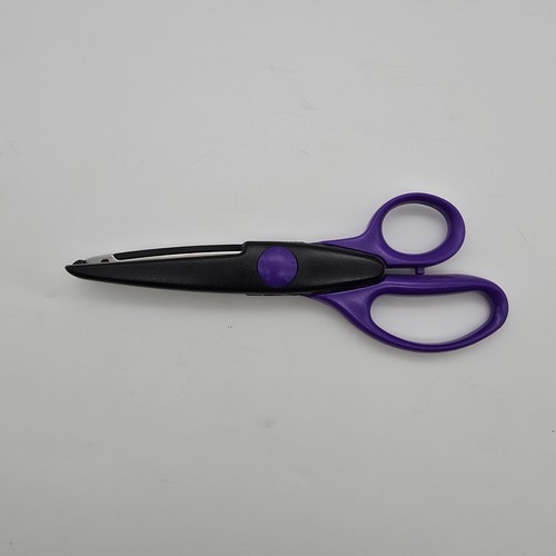 Fiskars Paper Edgers Crafting Scissors VICTORIAN Pattern Scrapbooking Papercraft - Picture 2 of 4