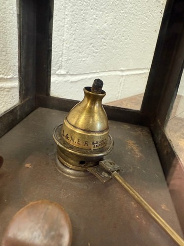 OLD LNER SIGNAL LAMP INTERIOR - WELCH PATENT - Picture 4 of 12