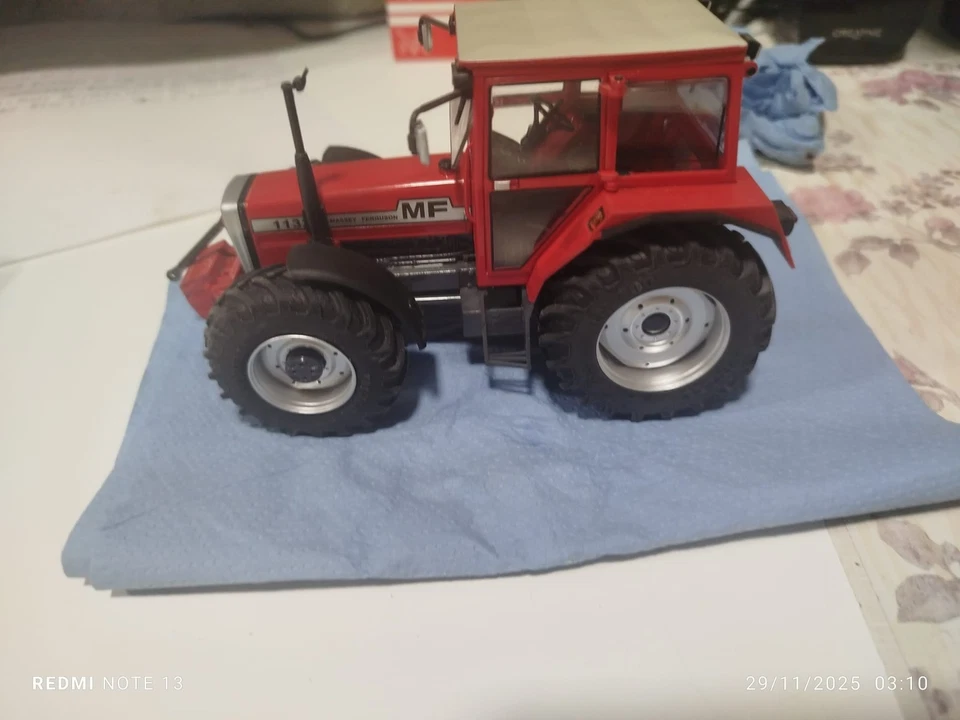 tractor MASSEY FERGUSON 1132 / ESCALA 1.32 - Immagine 4 di 4