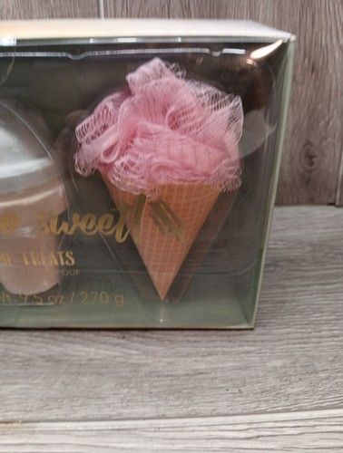 Simple Pleasures "¡Eres tan dulce!" Bombas de baño con cono de helado Bath Time Treats - Imagen 5 de 8