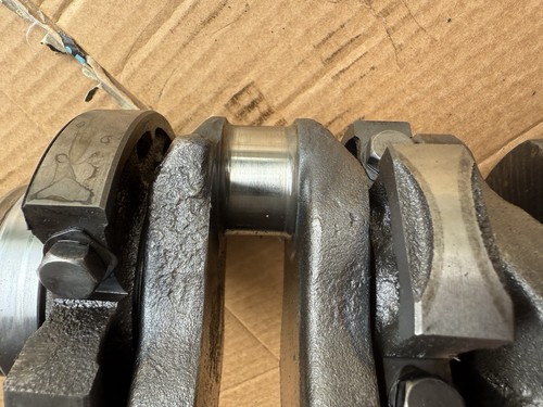 Kubota B9200HST B8200HST B7200 B6200 B5200 D950 OEM Crankshaft Bearings Seal - Picture 8 of 17