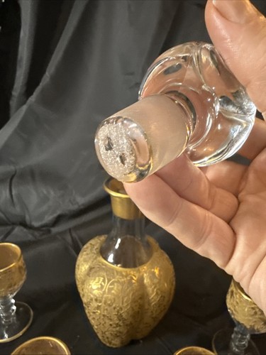 paden city spring orchard Gold Encrusted Decanter With 4 Small Glasses - Picture 11 of 13