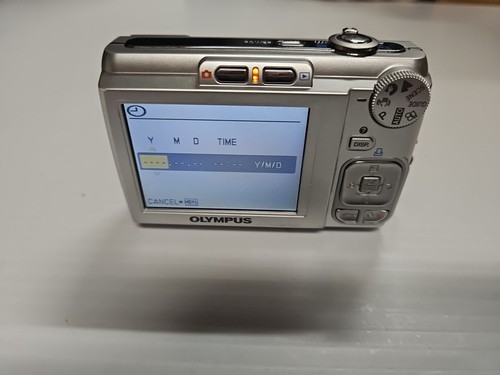 Cámara digital Olympus FE FE-310 8,0 MP - ¡Plata funciona! - Imagen 2 de 9