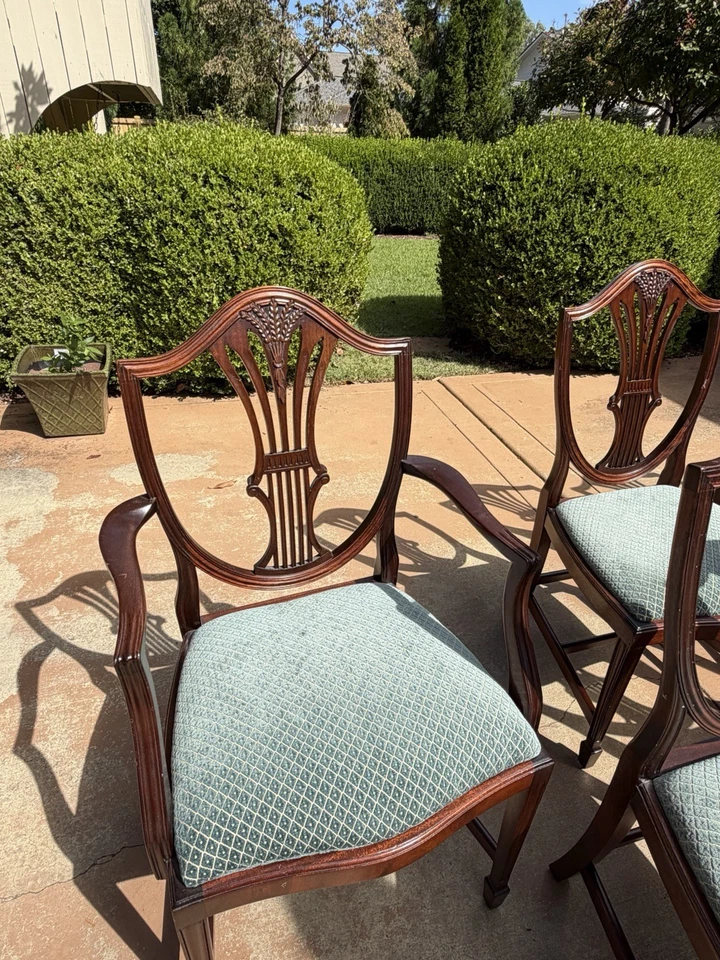Sillas de comedor antiguas Foto 2 de 4