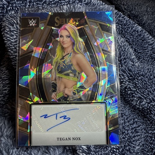 2024 Panini Select WWE #SL-TGN - Tegan Nox - Ice Prizm Auto - Picture 1 of 5