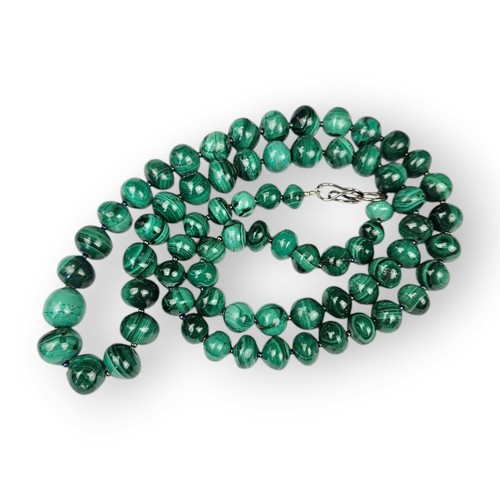 Collar de cuentas graduadas de malaquita genuina piedra natural verde pulida 27,5" - Imagen 4 de 12