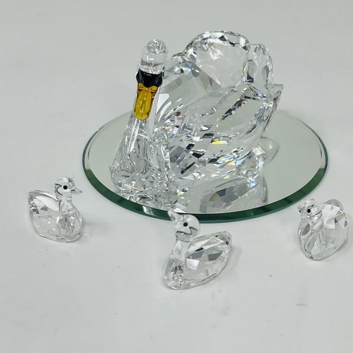 Swarovski 2017 SCS Jubilee Edition Madre del Cigno e Cigni - INSEGNA ARTISTA - 5233542 - Foto 5 di 24